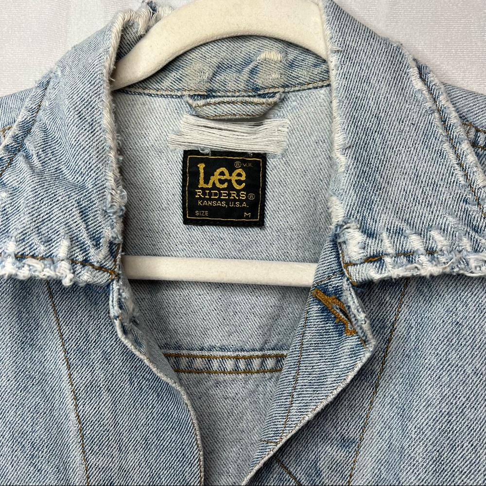 Vintage Lee Riders Denim Jacket Distressed Size Medium - Picture 3 of 15